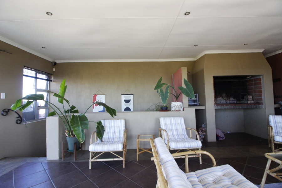 4 Bedroom Property for Sale in Noorsekloof Eastern Cape